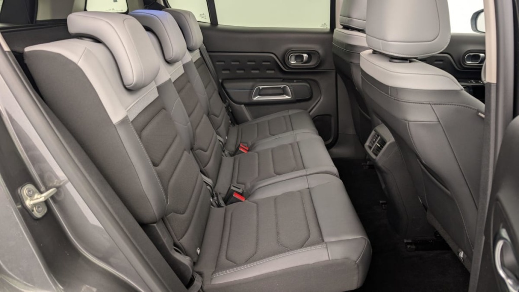 CITROEN C5 Aircross Hybride Rechargeable 225 e-EAT8 Max - ref: 1-350343 - Photo 10