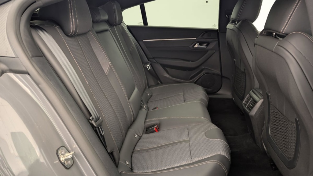 PEUGEOT 508 BlueHDi 130 ch S S EAT8 Allure - ref: 1-350407 - Photo 10