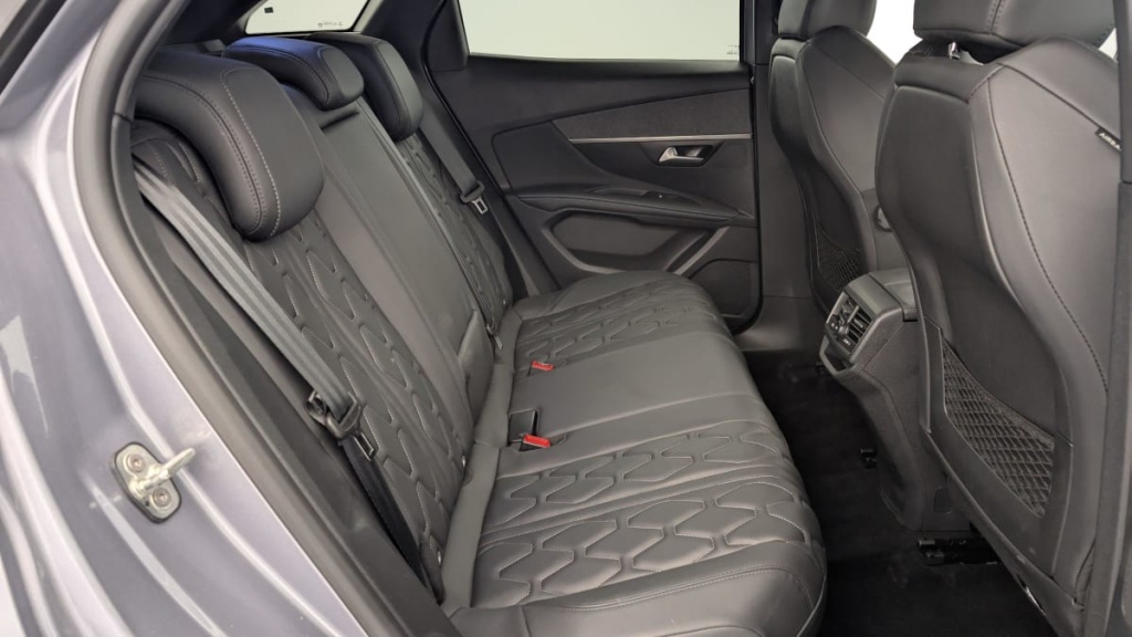 PEUGEOT 3008 Hybrid 136 e-DCS6 Allure Pack - ref: 1-350575 - Photo 10