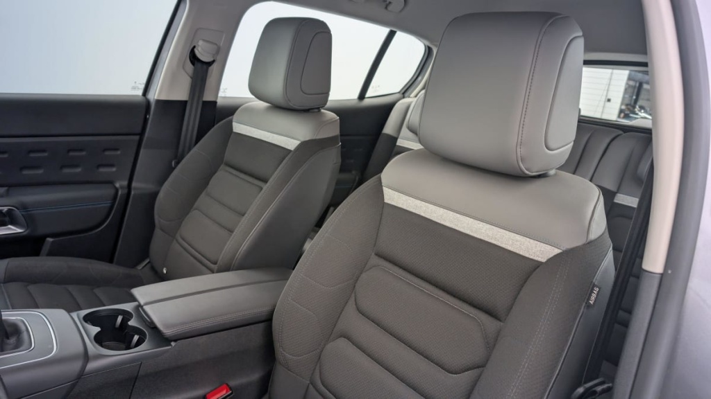 CITROEN C5 AIRCROSS PureTech 130 S S BVM6 Feel - ref: 1-350681 - Photo 16