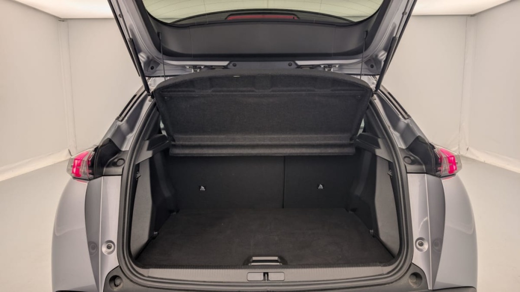 PEUGEOT 2008 ELECTRIQUE 136 ch GT - ref: 1-350814 - Photo 11