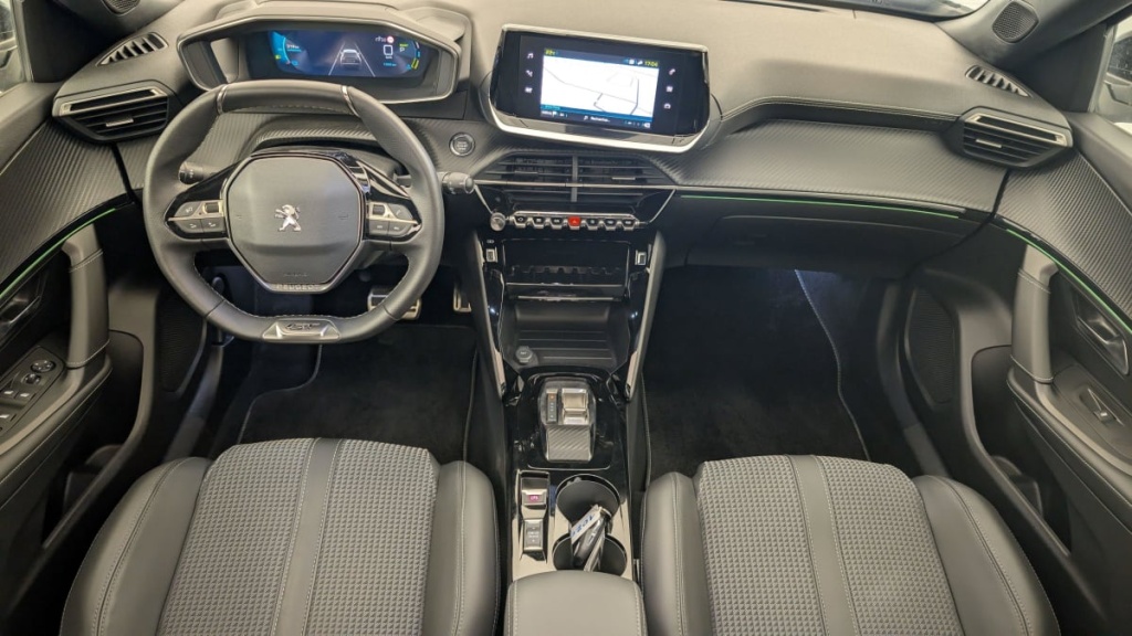 PEUGEOT 2008 ELECTRIQUE 136 ch GT - ref: 1-350814 - Photo 13