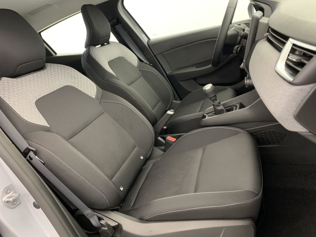 RENAULT Clio BLUE DCI 100 CH GSR2 EVOLUTION - ref: 1-351161 - Photo 9