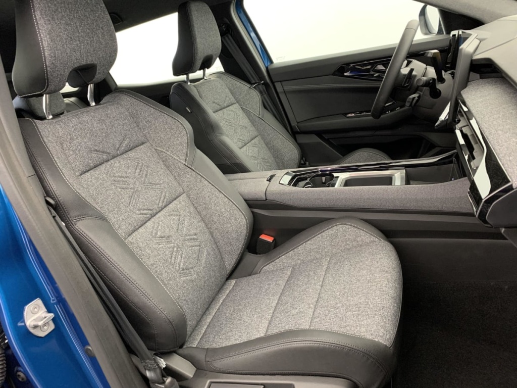 RENAULT AUSTRAL NOUVEAU FULL HYBRID E-TECH 200 CH EVOLUTION - ref: 1-351230 - Photo 9
