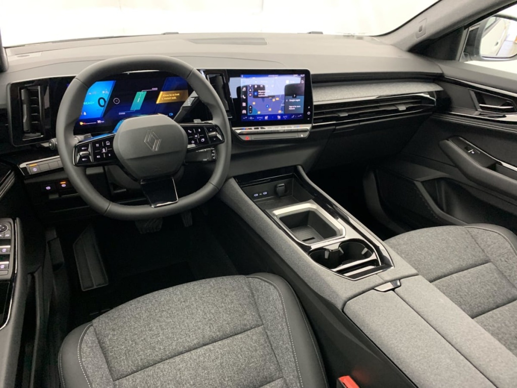 RENAULT Austral FULL HYBRID E-TECH 200 CH EVOLUTION - ref: 1-351236 - Photo 13