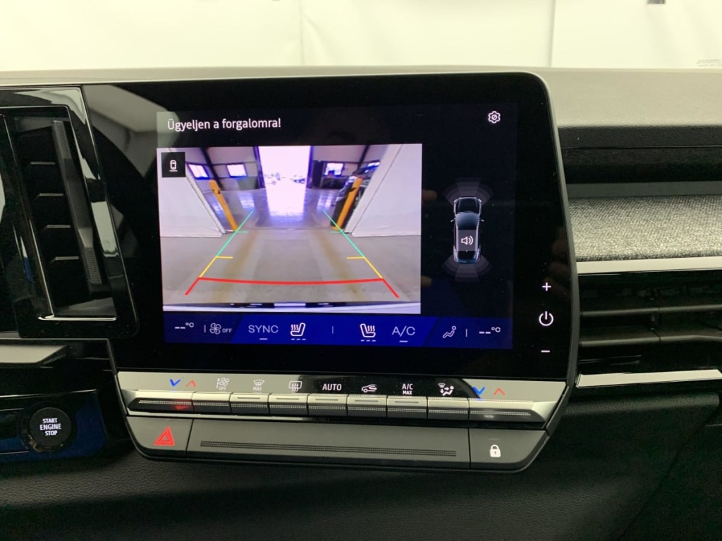 RENAULT Austral FULL HYBRID E-TECH 200 CH EVOLUTION - ref: 1-351236 - Photo 16