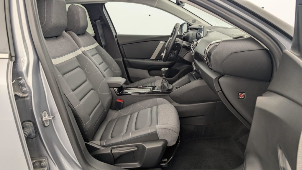 CITROEN C4 PureTech 130 S S BVM6 Shine - ref: 1-351406 - Photo 9