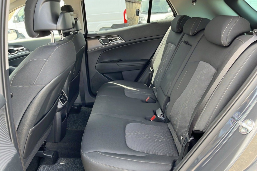 KIA Sportage 1.6 T-GDi 210ch ISG Hybride BVA6 4x2 Active - ref: 1-351493 - Photo 10