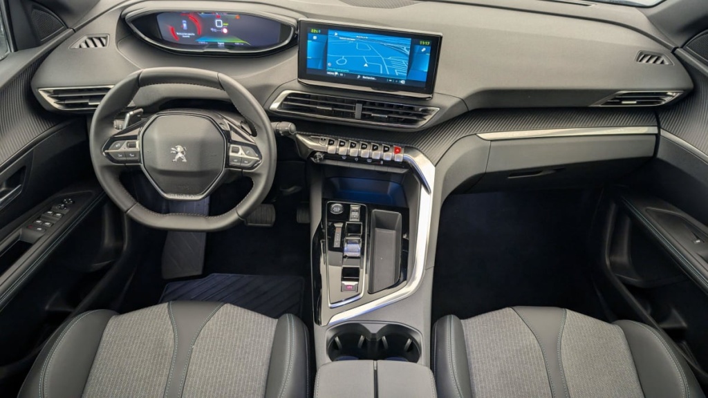 PEUGEOT 3008 Hybrid 180 e-EAT8 Allure Pack - ref: 1-351569 - Photo 12