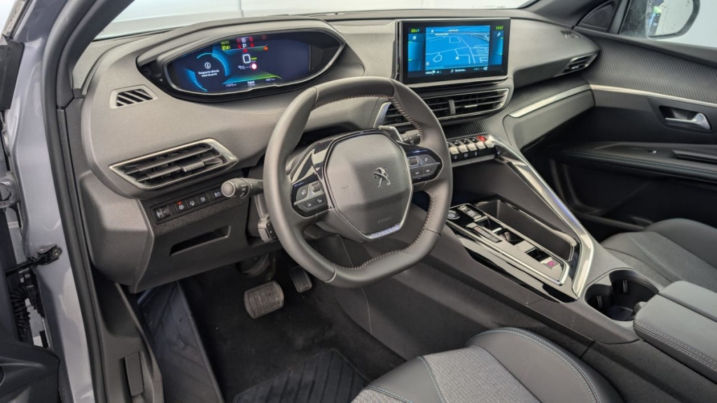 PEUGEOT 3008 Hybrid 180 e-EAT8 Allure Pack - ref: 1-351569 - Photo 14