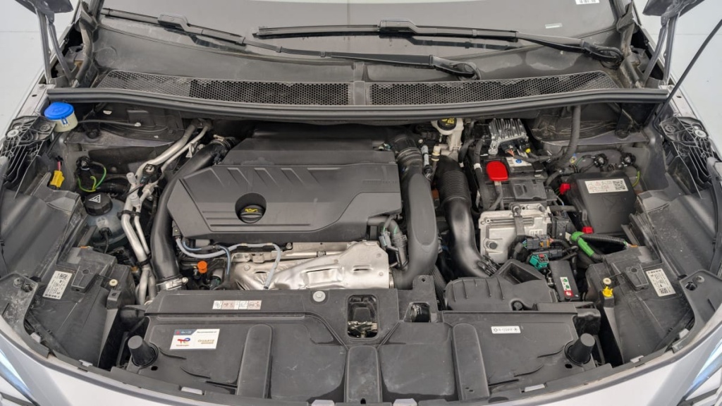 PEUGEOT 3008 Hybrid 180 e-EAT8 Allure Pack - ref: 1-351569 - Photo 20