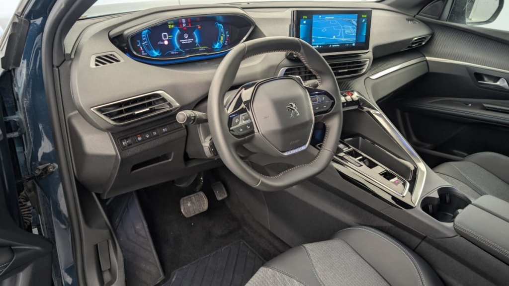 PEUGEOT 3008 Hybrid 180 e-EAT8 Allure Pack - ref: 1-351570 - Photo 15