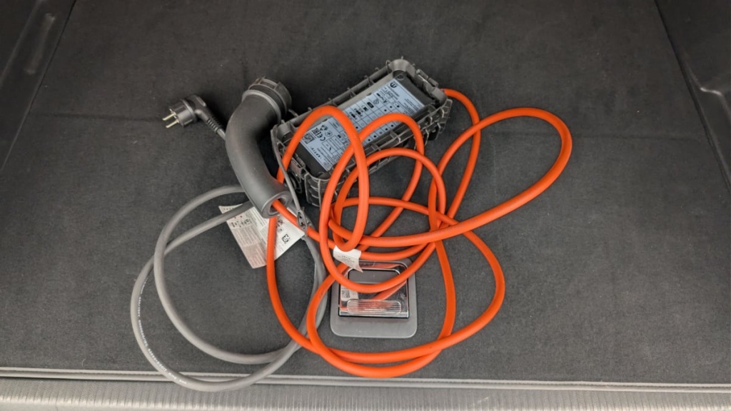 PEUGEOT 3008 Hybrid 180 e-EAT8 Allure Pack - ref: 1-351580 - Photo 20