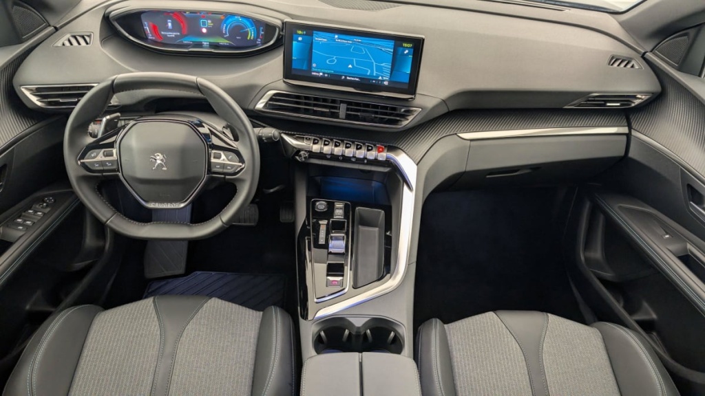 PEUGEOT 3008 Hybrid 180 e-EAT8 Allure Pack - ref: 1-351582 - Photo 13