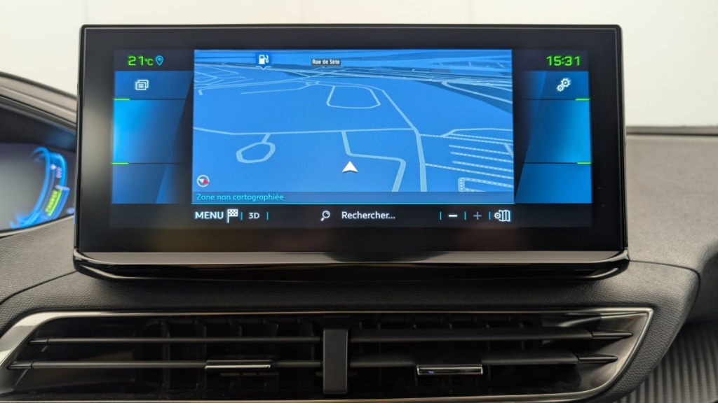 PEUGEOT 3008 Hybrid 180 e-EAT8 Allure Pack - ref: 1-351584 - Photo 16