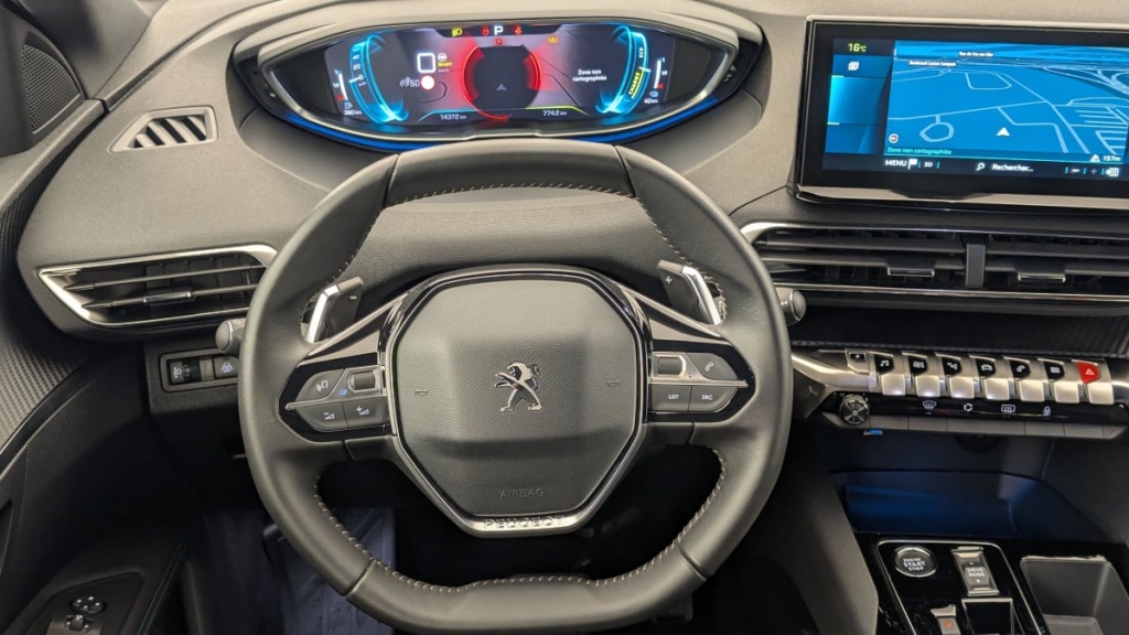 PEUGEOT 3008 Hybrid 180 e-EAT8 Allure Pack - ref: 1-351590 - Photo 14