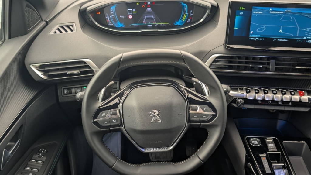 PEUGEOT 3008 Hybrid 180 e-EAT8 Allure Pack - ref: 1-351591 - Photo 14