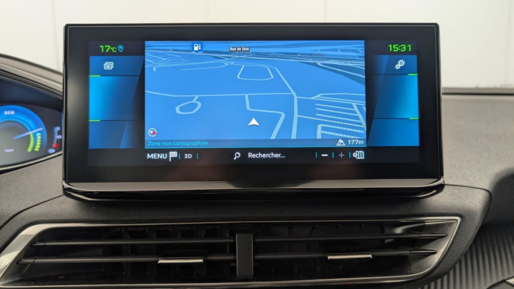 PEUGEOT 3008 Hybrid 180 e-EAT8 Allure Pack - ref: 1-351592 - Photo 17