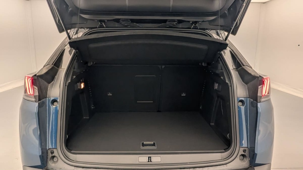 PEUGEOT 3008 Hybrid4 300 e-EAT8 GT - ref: 1-351608 - Photo 11
