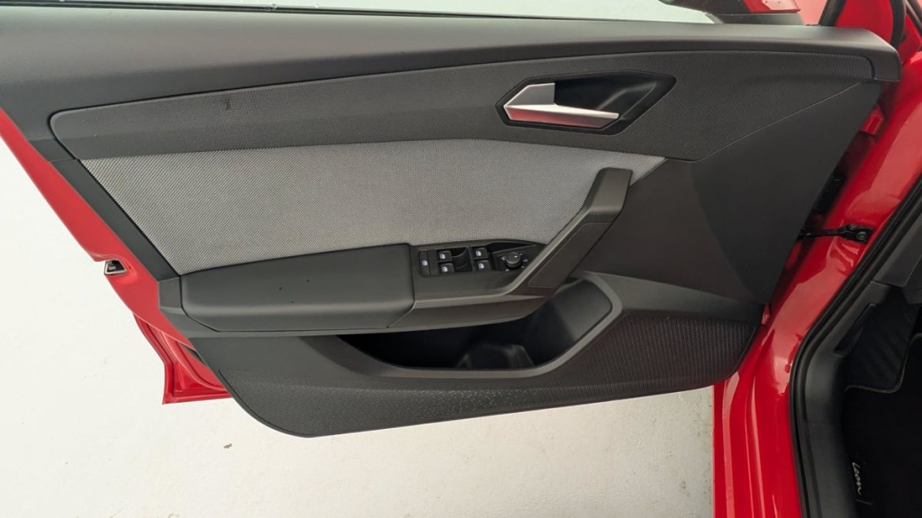 SEAT Leon 1.0 eTSI 110 DSG7 Style - ref: 1-351783 - Photo 19