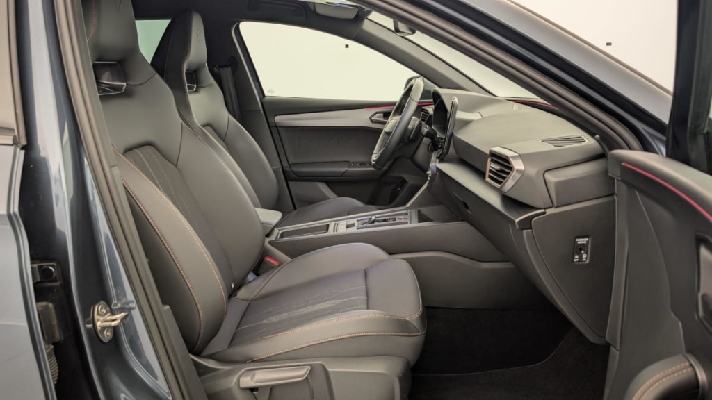 CUPRA Leon 1.4 E-HYBRID 204 CH DSG6 V - ref: 1-351804 - Photo 9