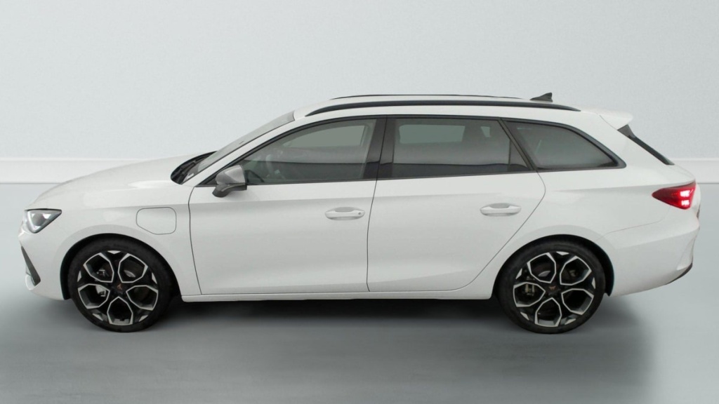 CUPRA LEON Sportstourer eHybrid 204 ch DSG6 V - ref: 1-351845 - Photo 4