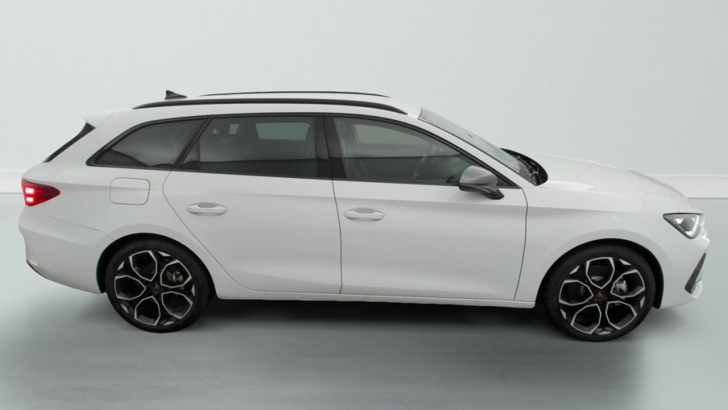 CUPRA LEON Sportstourer eHybrid 204 ch DSG6 V - ref: 1-351850 - Photo 8