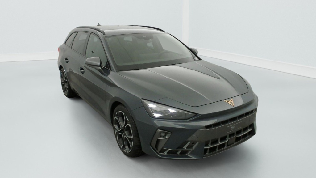 CUPRA LEON Sportstourer eHybrid 204 ch DSG6 V - ref: 1-351854 - Photo 1