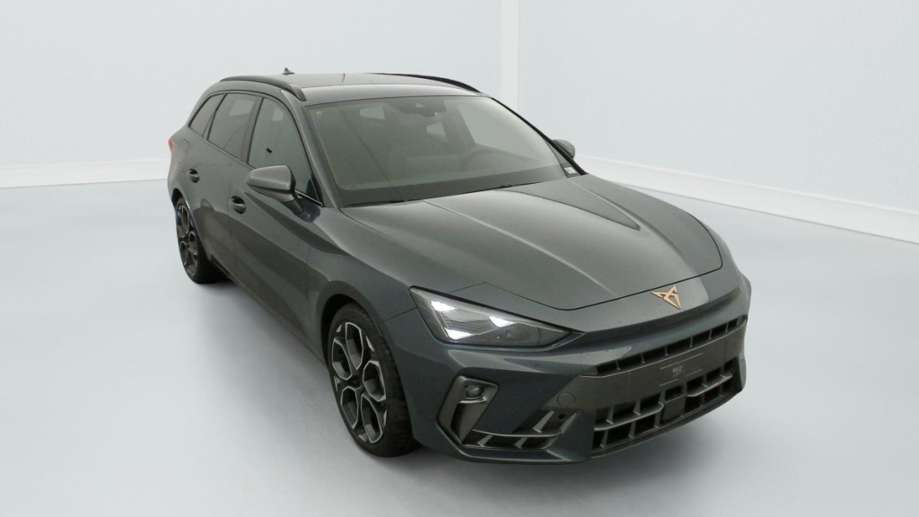CUPRA Leon Sportstourer eHybrid 204 ch DSG6 V - ref: 1-351855 - Photo 1