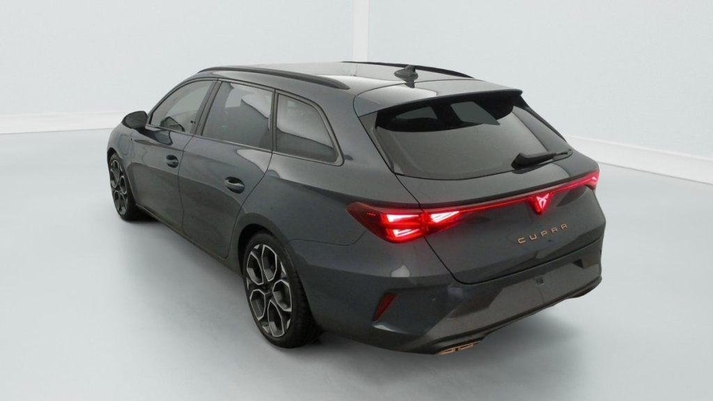 CUPRA Leon Sportstourer eHybrid 204 ch DSG6 V - ref: 1-351855 - Photo 5