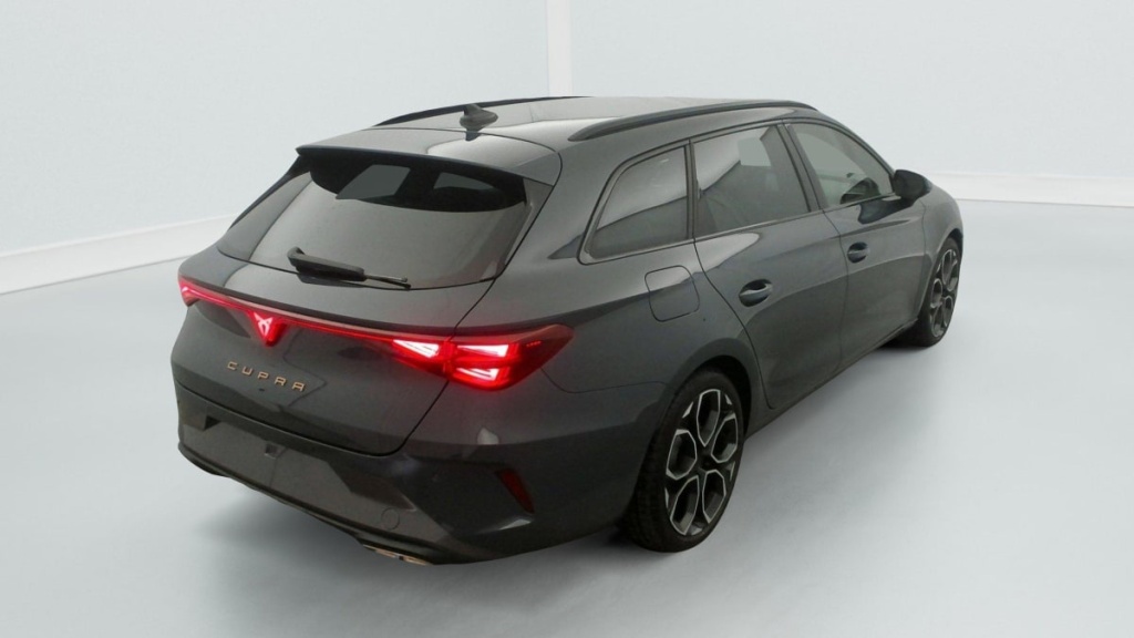 CUPRA Leon Sportstourer eHybrid 204 ch DSG6 V - ref: 1-351855 - Photo 7