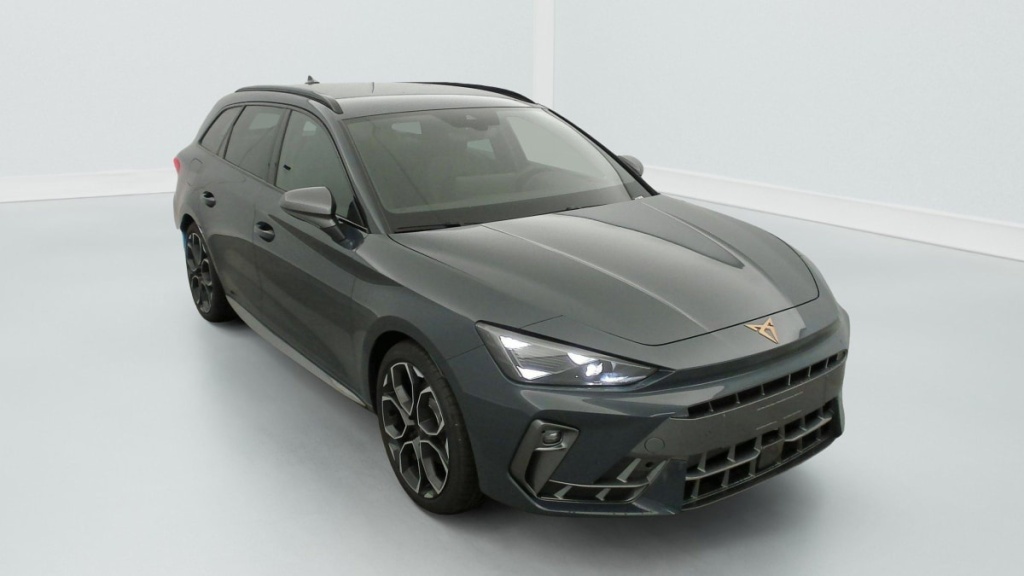 CUPRA LEON Sportstourer eHybrid 204 ch DSG6 V - ref: 1-351859 - Photo 1