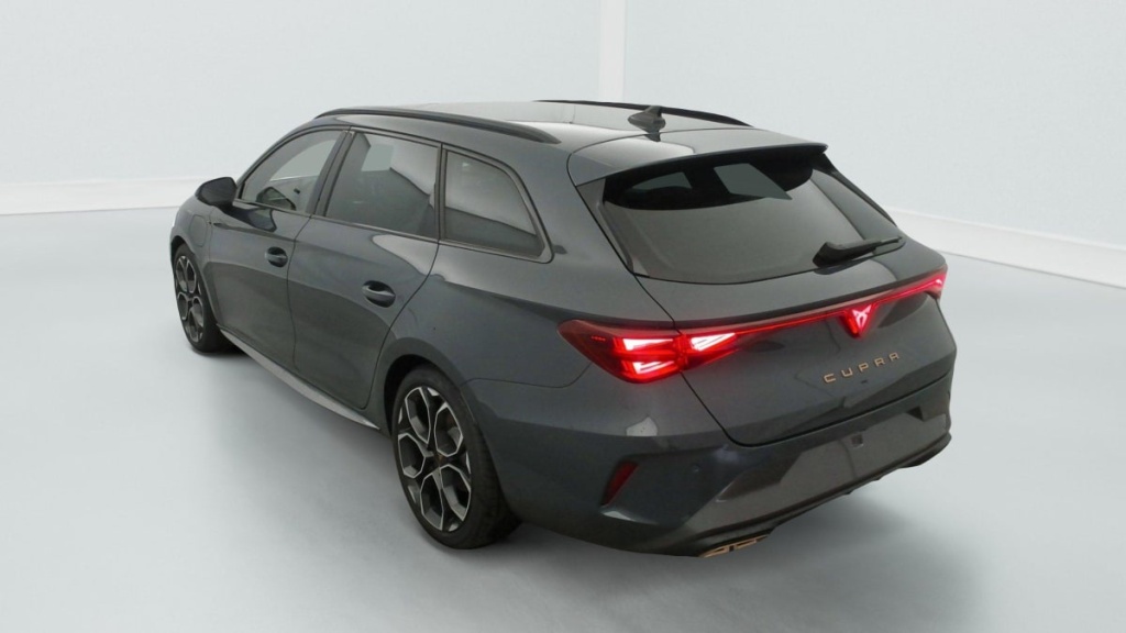 CUPRA LEON Sportstourer eHybrid 204 ch DSG6 V - ref: 1-351859 - Photo 5