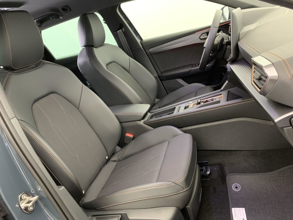 CUPRA LEON Sportstourer eHybrid 204 ch DSG6 V - ref: 1-351859 - Photo 9