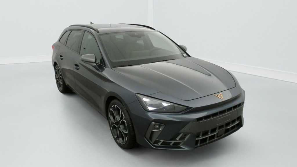 CUPRA LEON Sportstourer eHybrid 204 ch DSG6 V - ref: 1-351860 - Photo 1