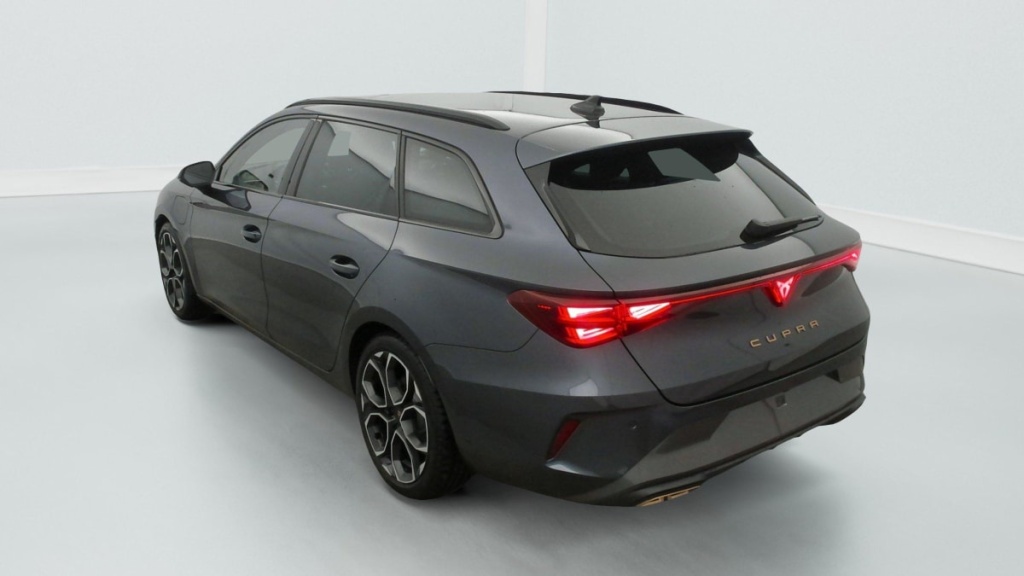 CUPRA LEON Sportstourer eHybrid 204 ch DSG6 V - ref: 1-351860 - Photo 5