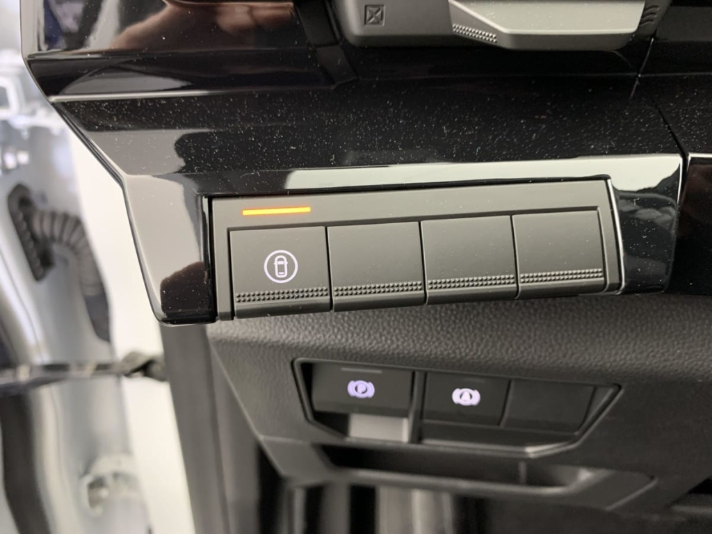 RENAULT Austral E-Tech full hybrid 200 GSR2 Techno - ref: 1-352563 - Photo 18
