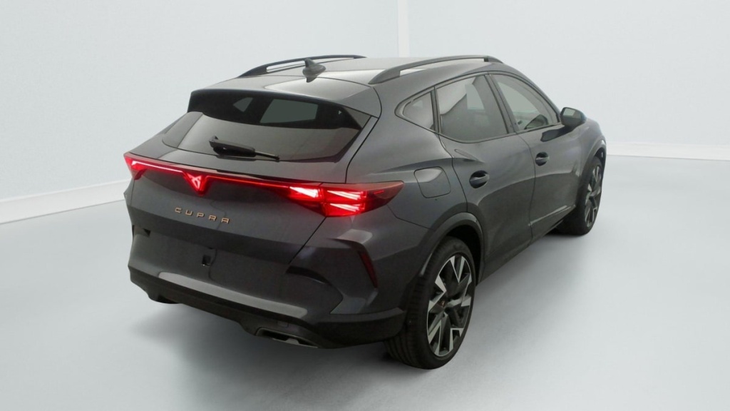 CUPRA Formentor 1.5 ETSI HYBRID 150 CH DSG7 V - ref: 1-353062 - Photo 7