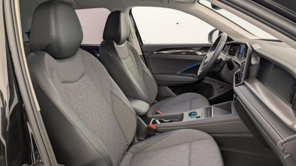 VOLKSWAGEN Tayron 1.5 eTSI 150ch DSG7 7pl Life Plus - ref: 1-353093 - Photo 15