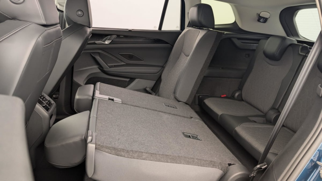 VOLKSWAGEN Tayron 1.5 eTSI 150ch DSG7 7pl Life Plus - ref: 1-353109 - Photo 12