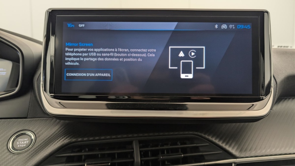 PEUGEOT 2008 Hybrid 145 e-DCS6 Allure - ref: 1-353187 - Photo 19