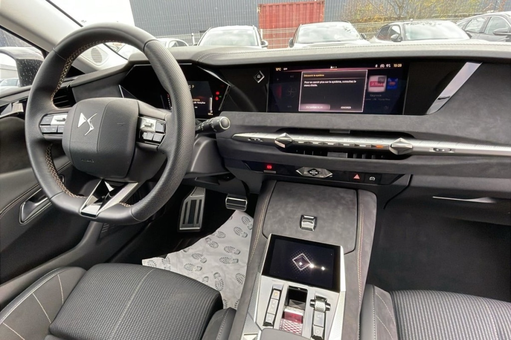 DS DS4 PureTech 130 EAT8 Performance Line+ - ref: 1-353494 - Photo 12