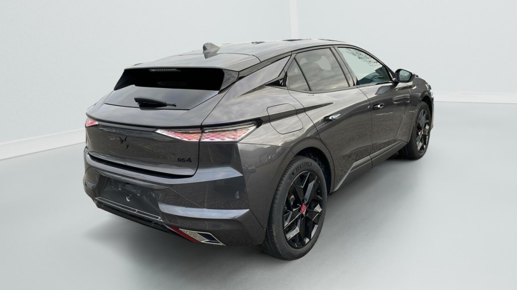 DS DS4 PureTech 130 EAT8 Performance Line+ - ref: 1-353494 - Photo 7