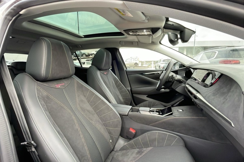 DS DS4 PureTech 130 EAT8 Performance Line+ - ref: 1-353494 - Photo 9