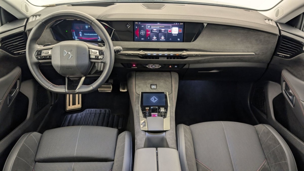 DS DS4 PureTech 130 EAT8 Performance Line+ - ref: 1-353515 - Photo 13