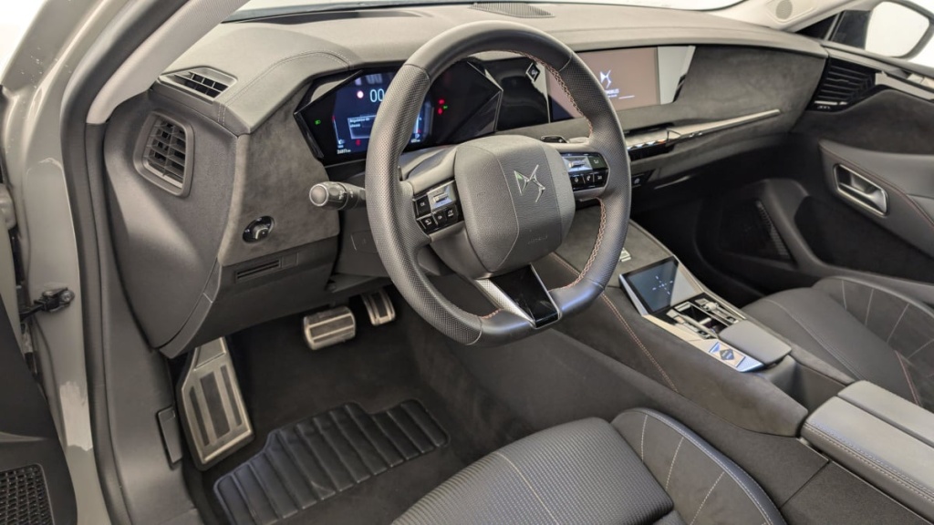 DS DS4 PureTech 130 EAT8 Performance Line+ - ref: 1-353515 - Photo 15