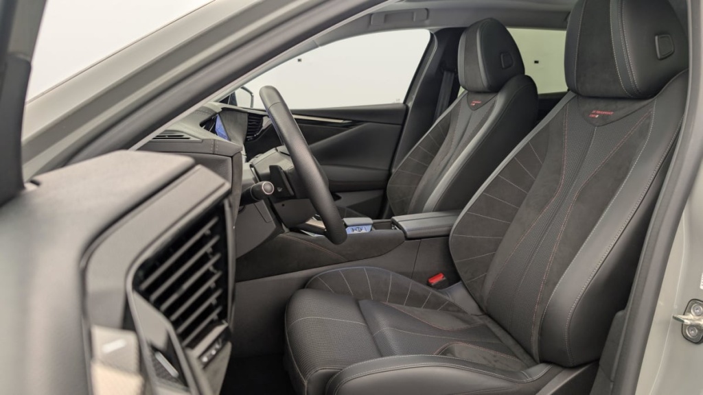 DS DS4 PureTech 130 EAT8 Performance Line+ - ref: 1-353518 - Photo 16