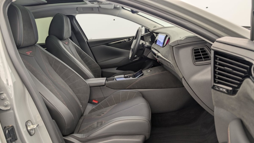 DS DS4 PureTech 130 EAT8 Performance Line+ - ref: 1-353518 - Photo 9