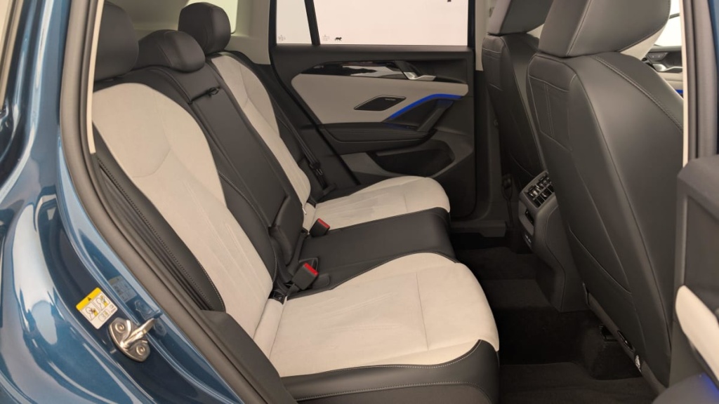VOLKSWAGEN Tiguan 1.5 eTSI 150ch DSG7 Elegance - ref: 1-353687 - Photo 10