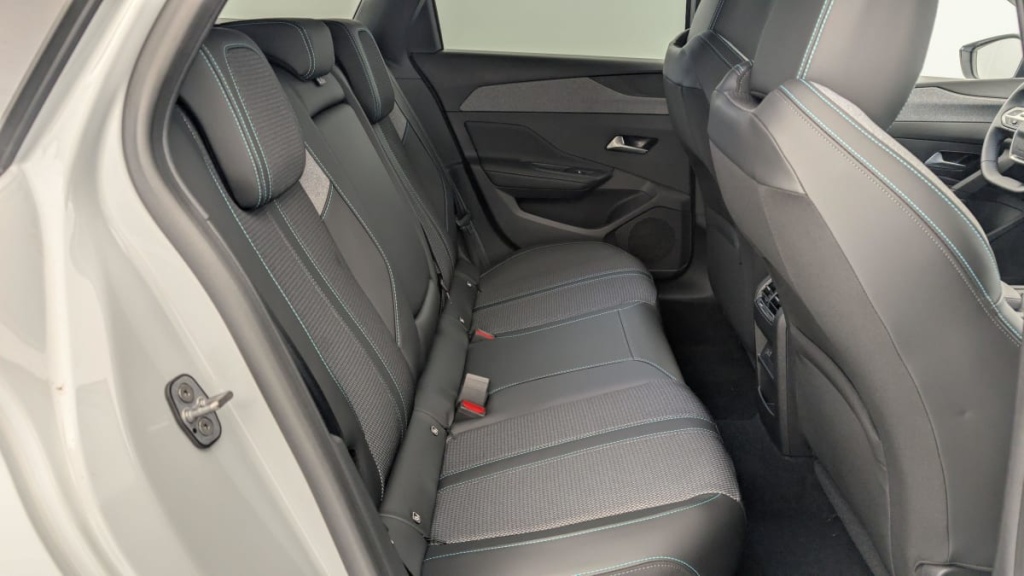 PEUGEOT 308 SW BlueHDi 130ch S S EAT8 Allure - ref: 1-353732 - Photo 10